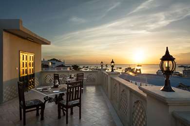 Golden Tulip Stone Town Boutique 3