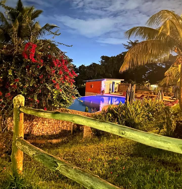 Hilburi Abury Resort & Event Center 3
