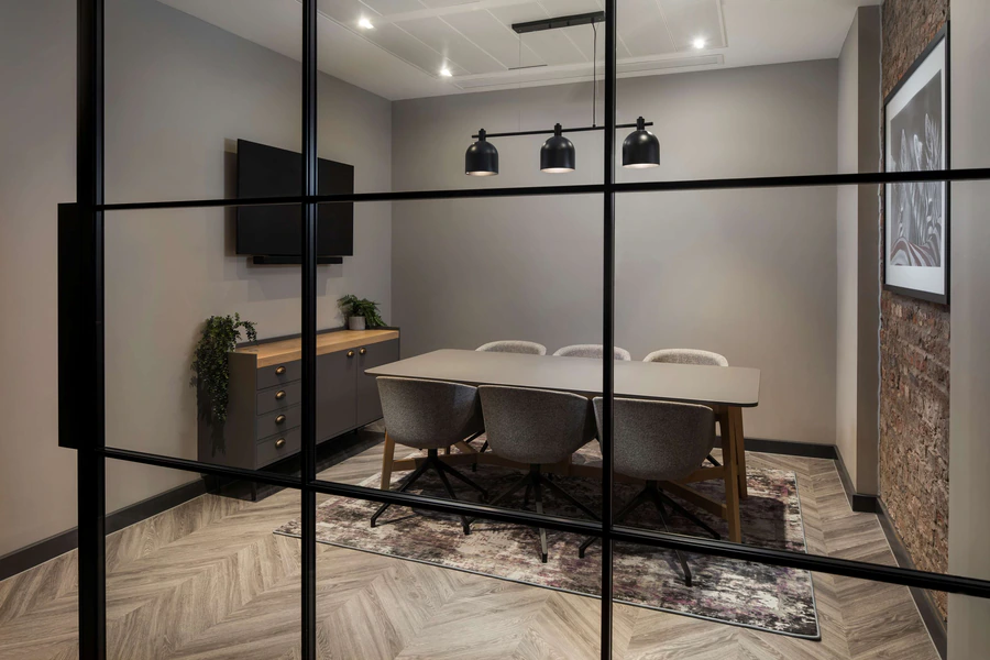 Empire Meeting Room