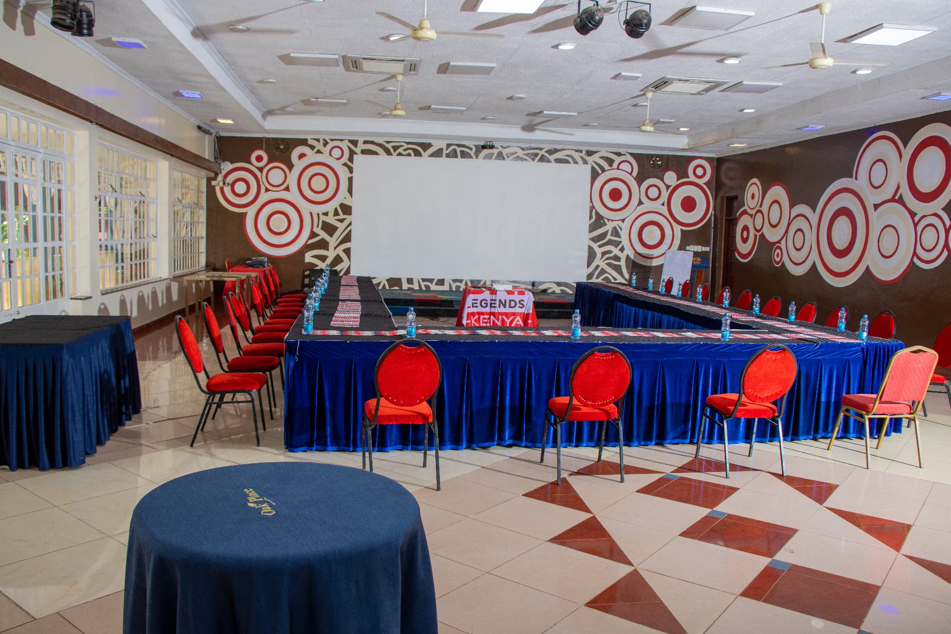 Oak Place Hotel & Conference Centre 4