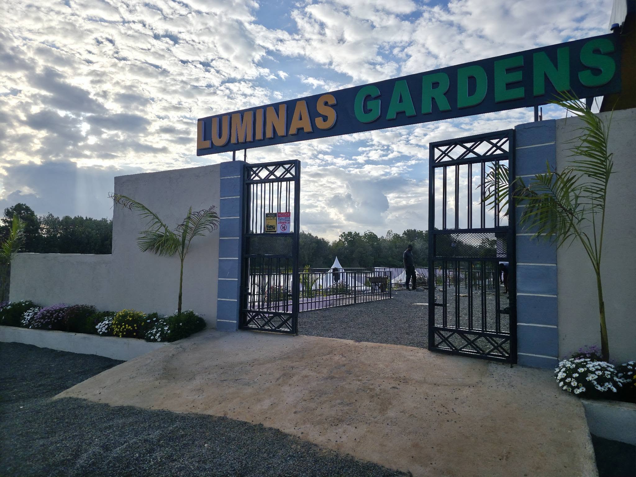 Luminas Gardens