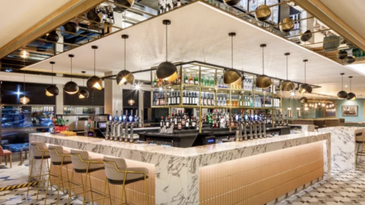 Crowne Plaza Manchester Airport Event Center 2
