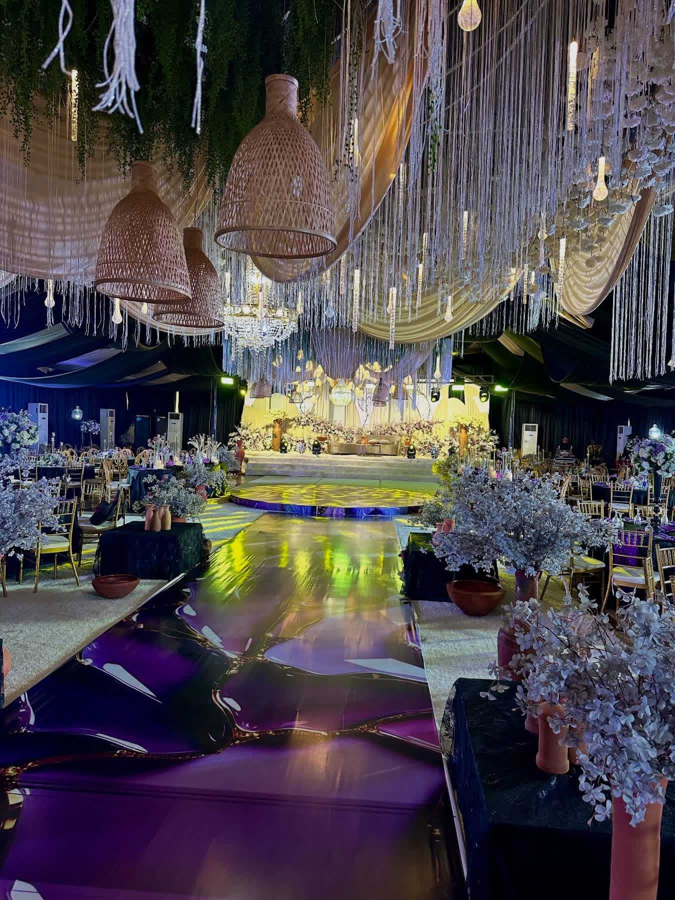500 Capacity Hall
