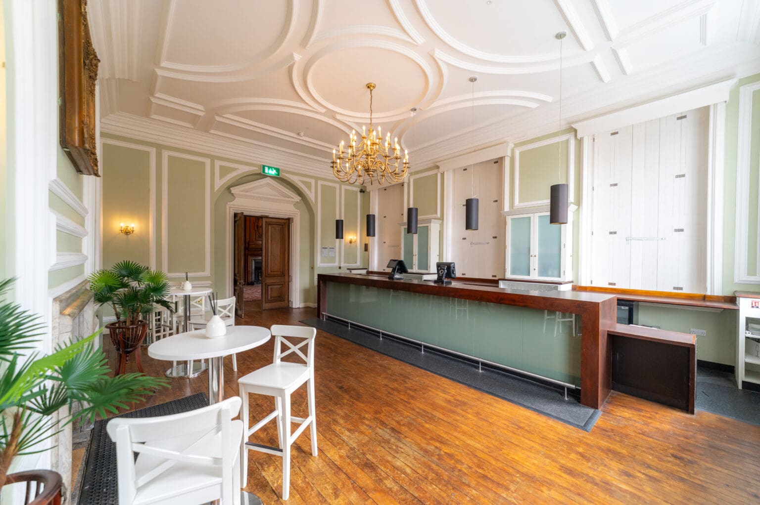 Queen Anne Suite
