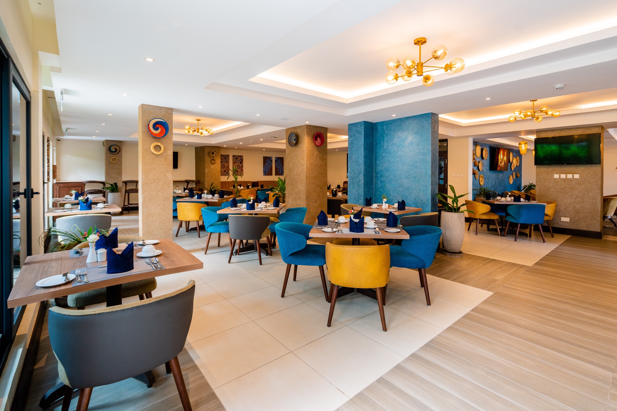 VIP Lounge / Smaller Halls
