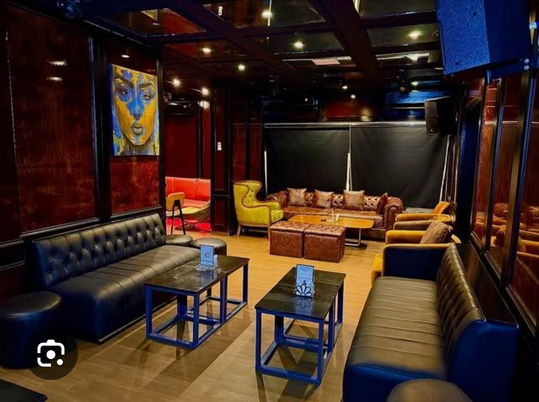 Lounge & Nightlife Venue