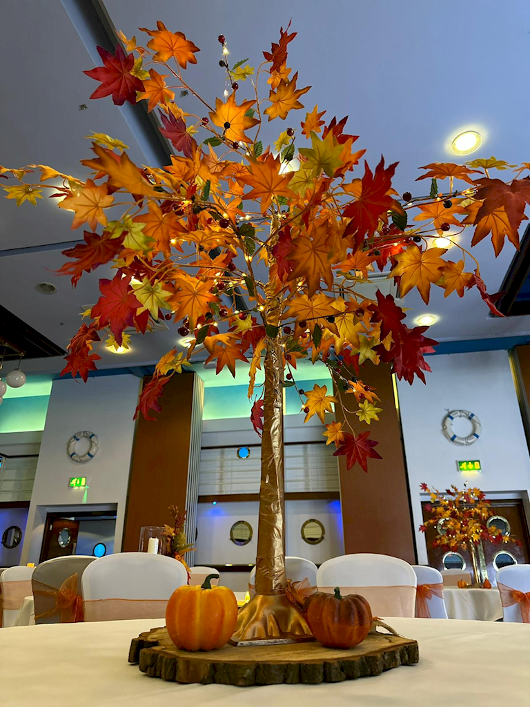 Pacific Lounge