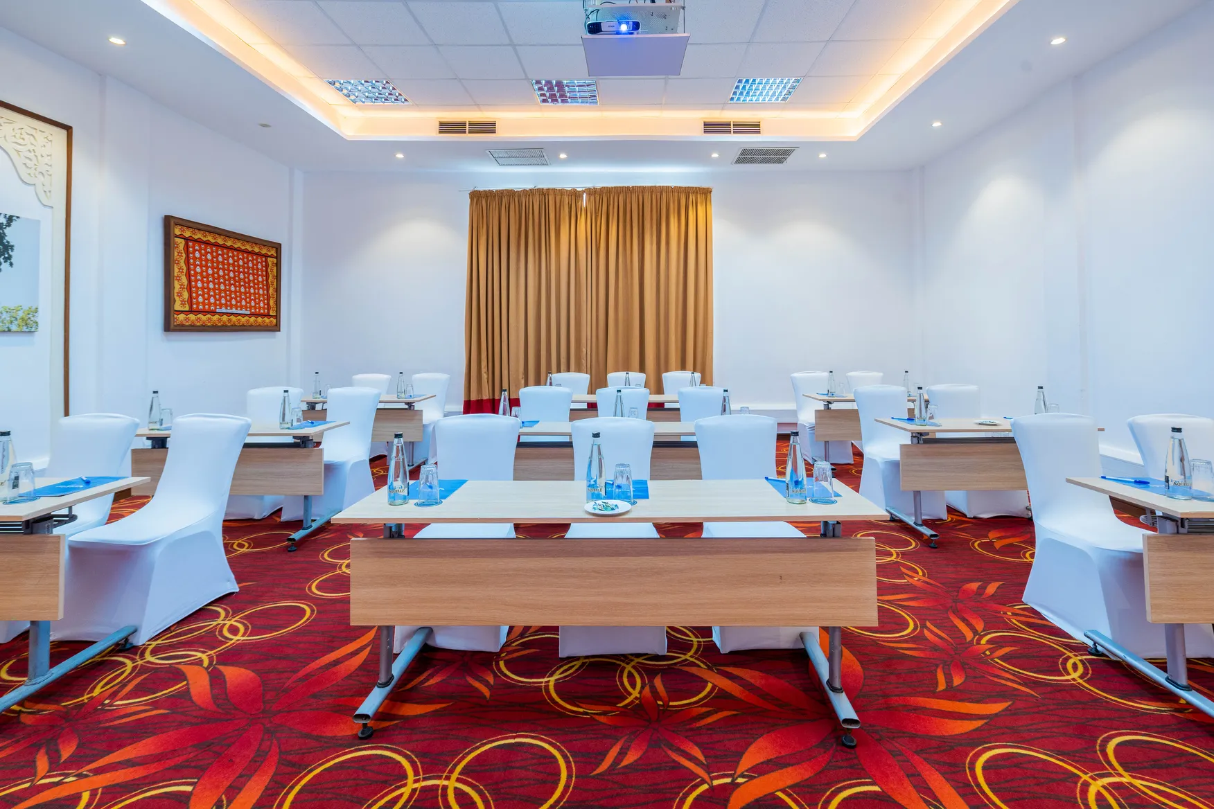 PrideInn Paradise Beach Resort & Spa Convention Centre 5