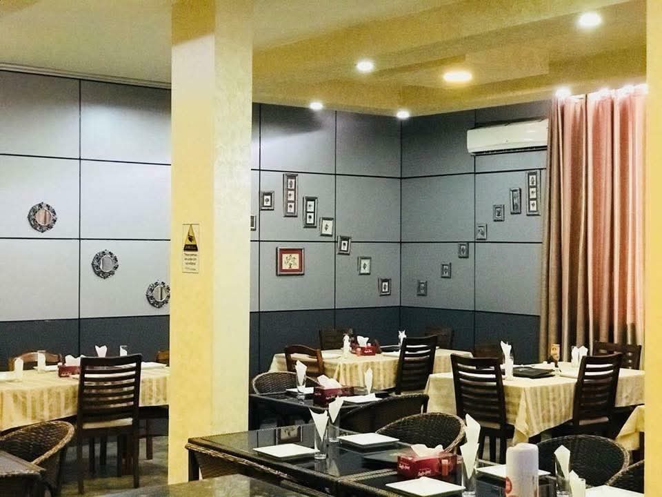 Private Meeting &Dining Room