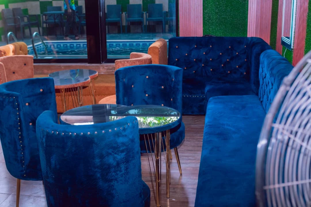 On-Site Dining Room & Lounge