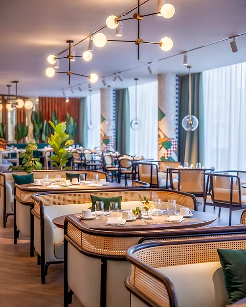 Enchanté Bistro