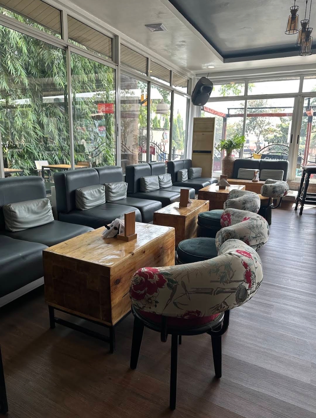 Ché Bar & Grill