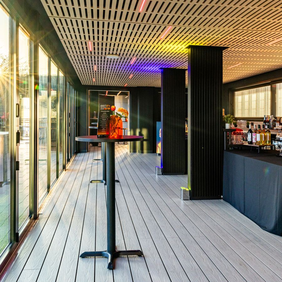Main Bar