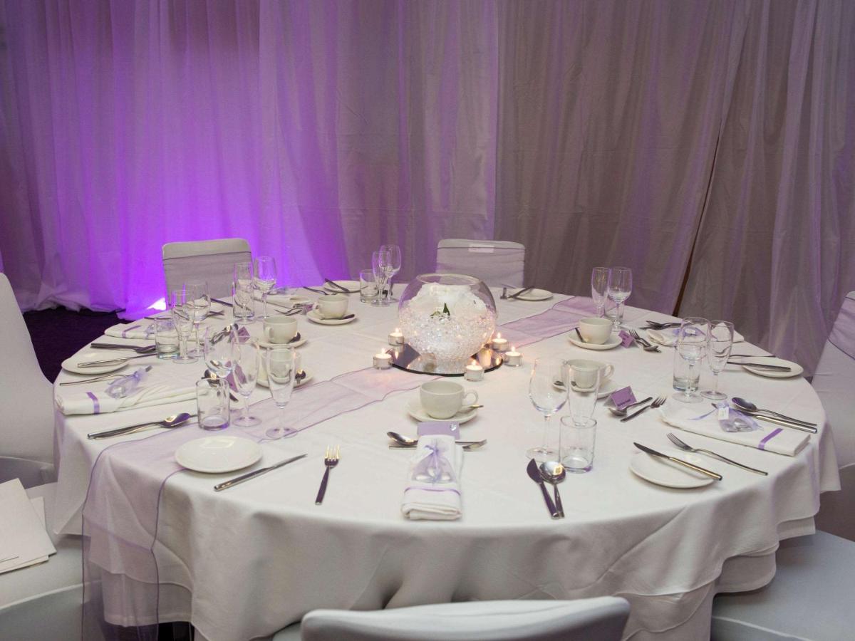 Novotel Manchester West 3