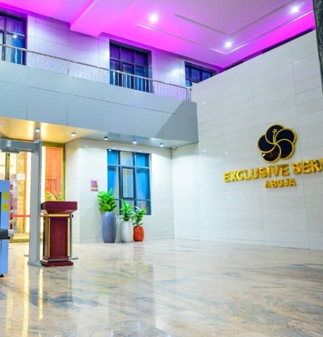 Exclusive Serene Hotel 3