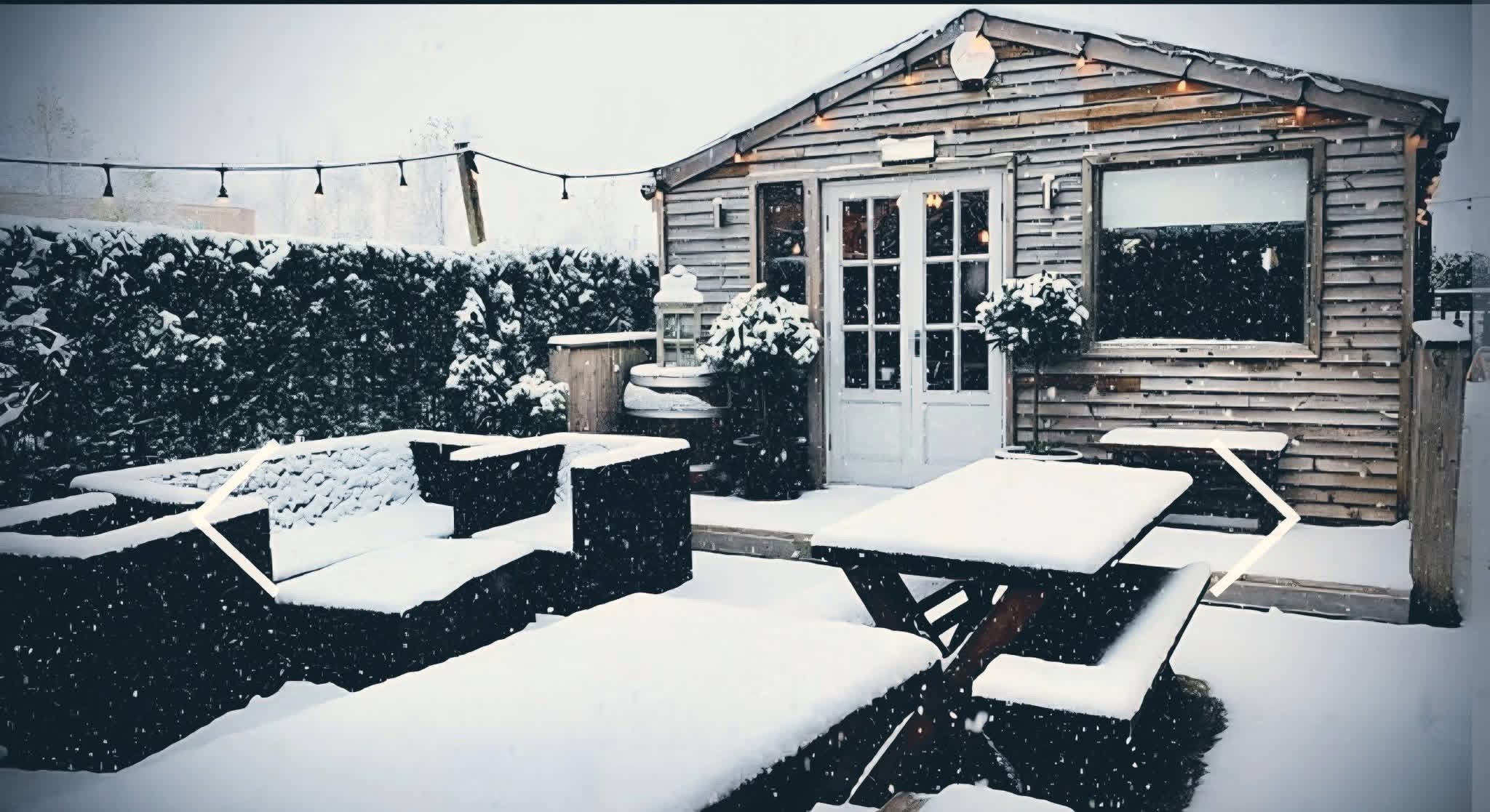 The Waterside Lodge & Pavilion 2