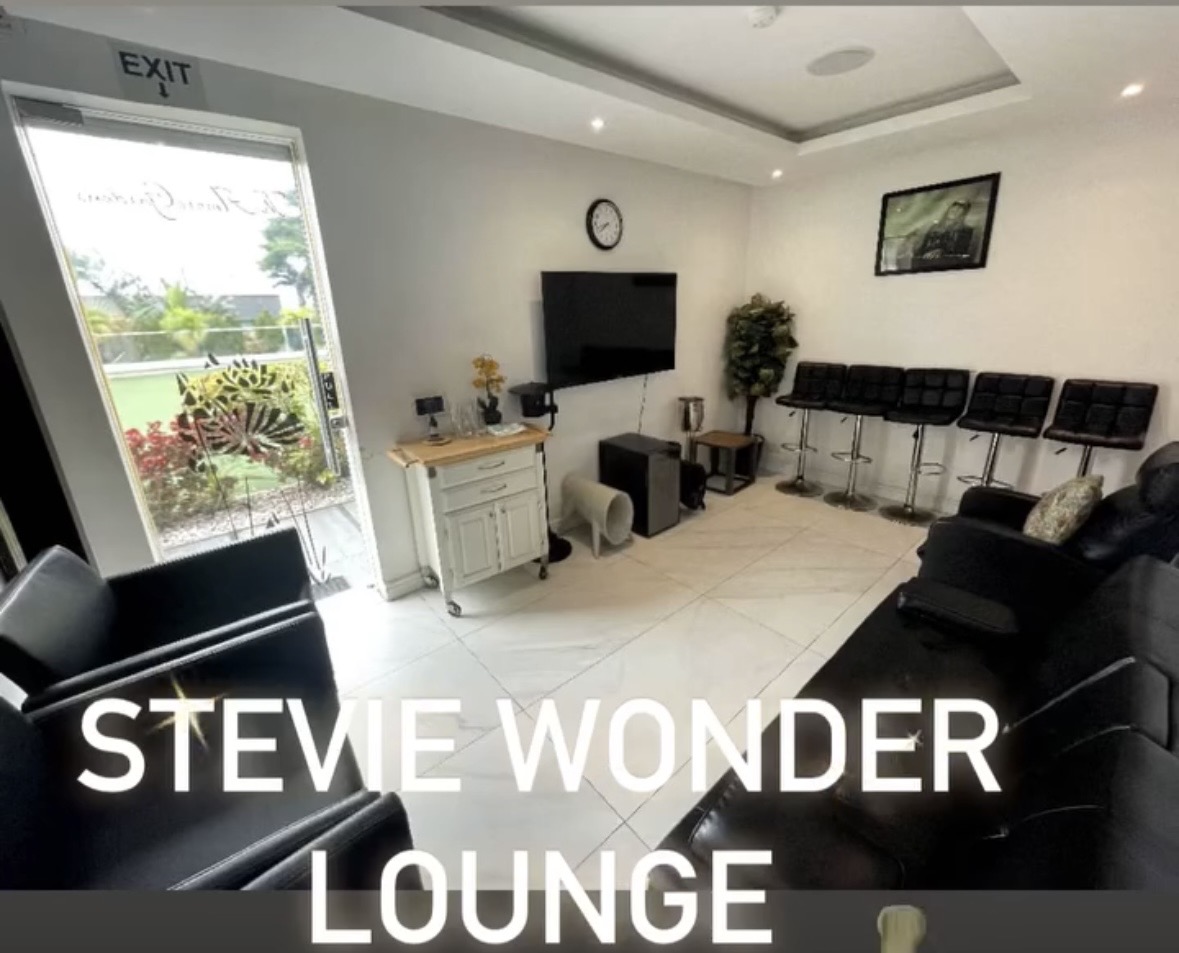 Stevie Wonder Lounge