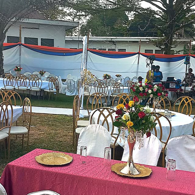 Outdoor Garden Grounds / Open-Air Event Venue