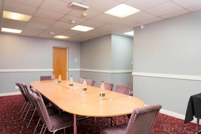 Best Western Plus Milford Hotel 4
