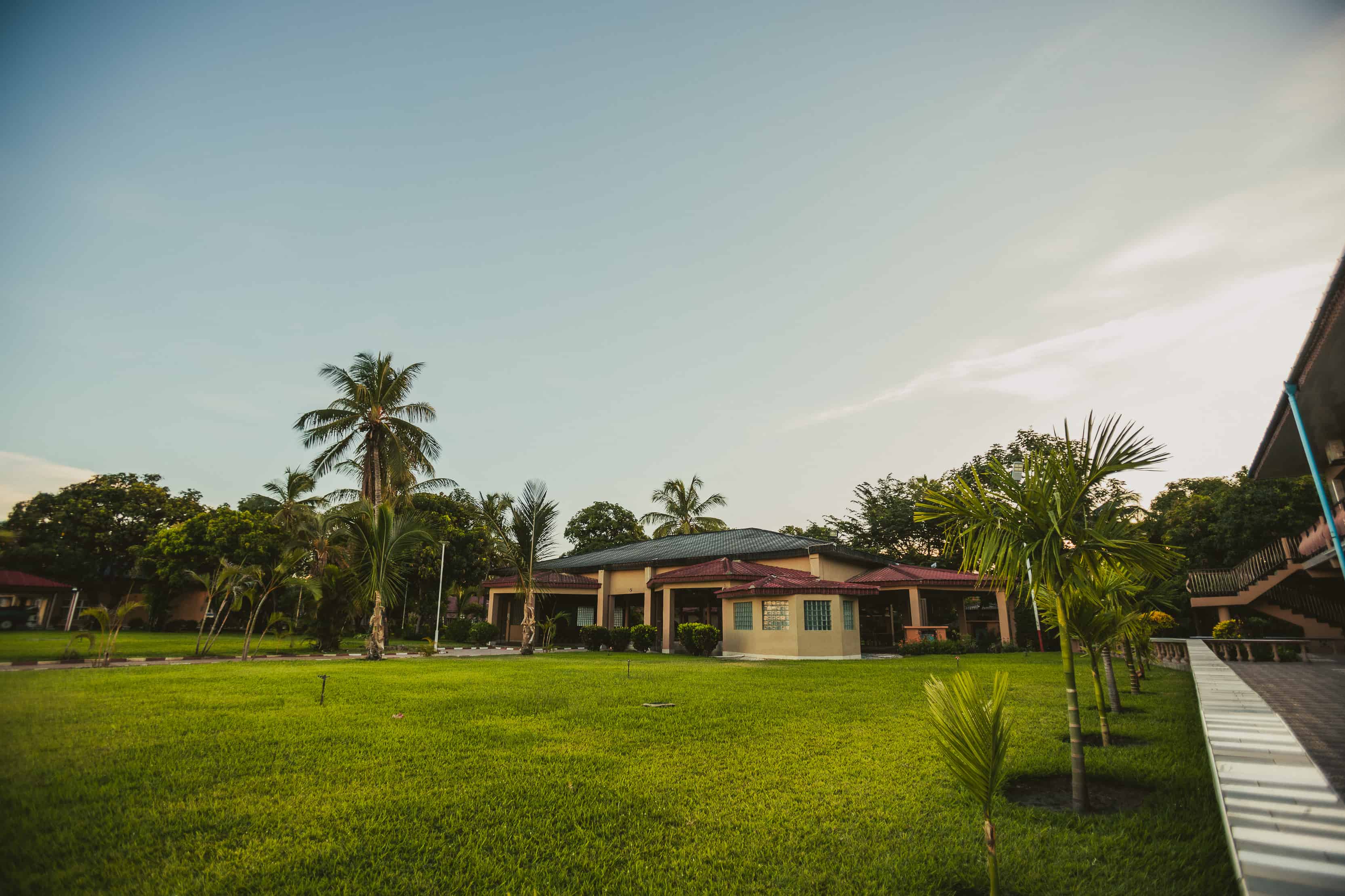 Sun ’n’ Sand Holiday Resort
