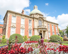 Chadderton Town Hall