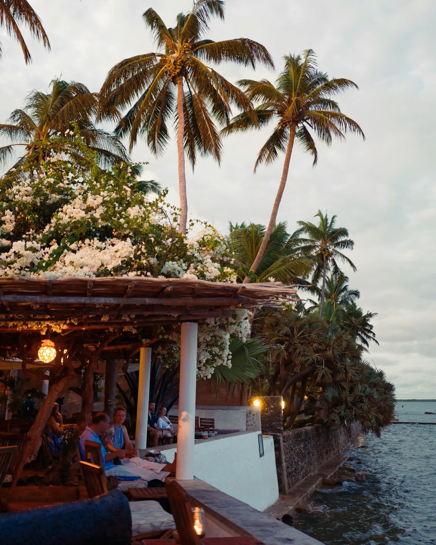 Mawimbi Rooftop & Bar