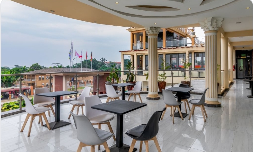 Balcony Lounge