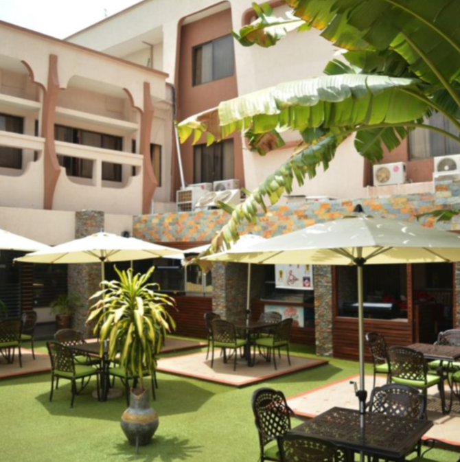 Eusbett Hotel & Event Center 5