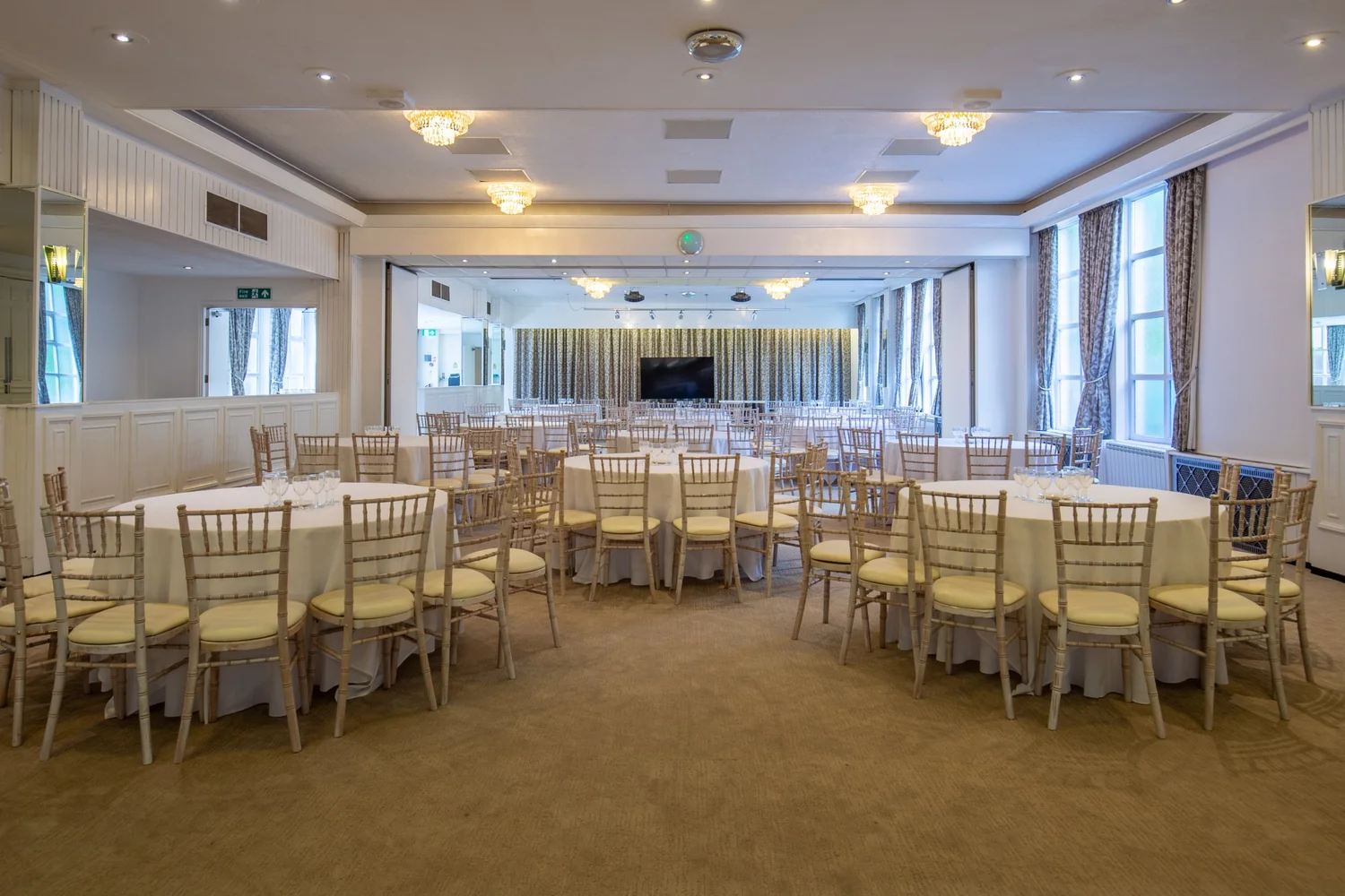 The Alma Lodge Hotel Conference Center 2