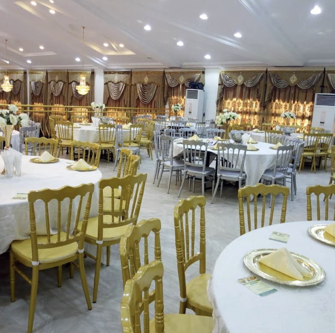 Grand place Hall 1