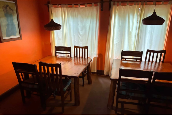 Main House & Fireside Dining Area