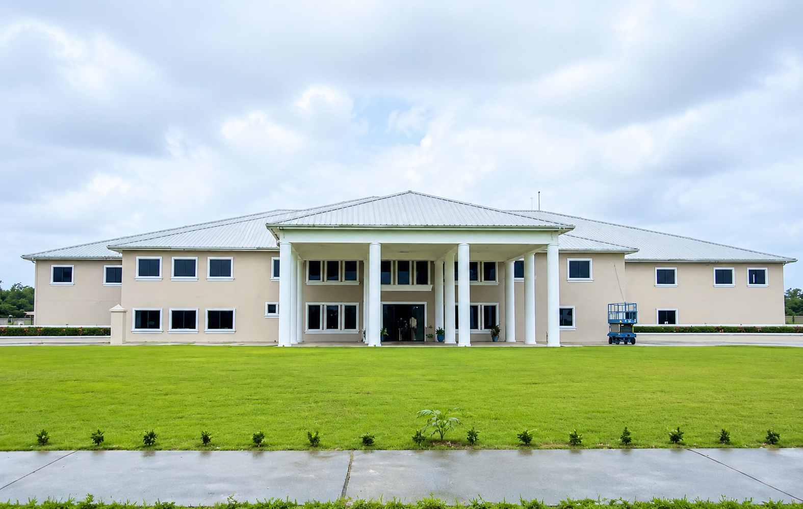 Royal Ambassador Hotel Conference Center