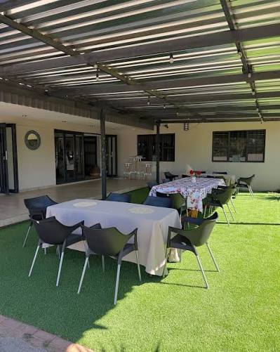 Outdoor lawn