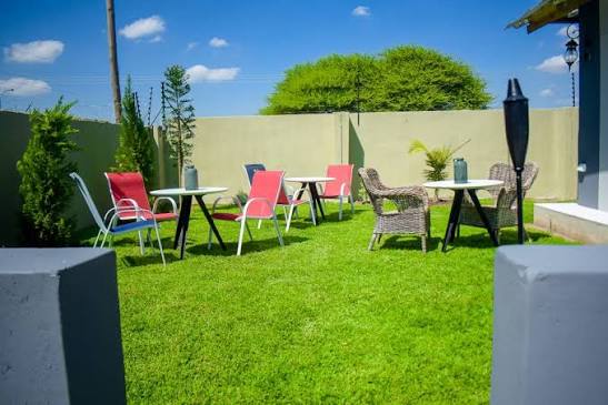 Main Outdoor Garden Lawns