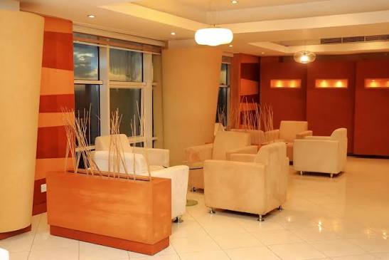 Guest Lounge & Executive Workspaces