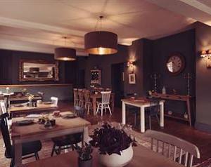 Tweedies Bar & Lodge 5
