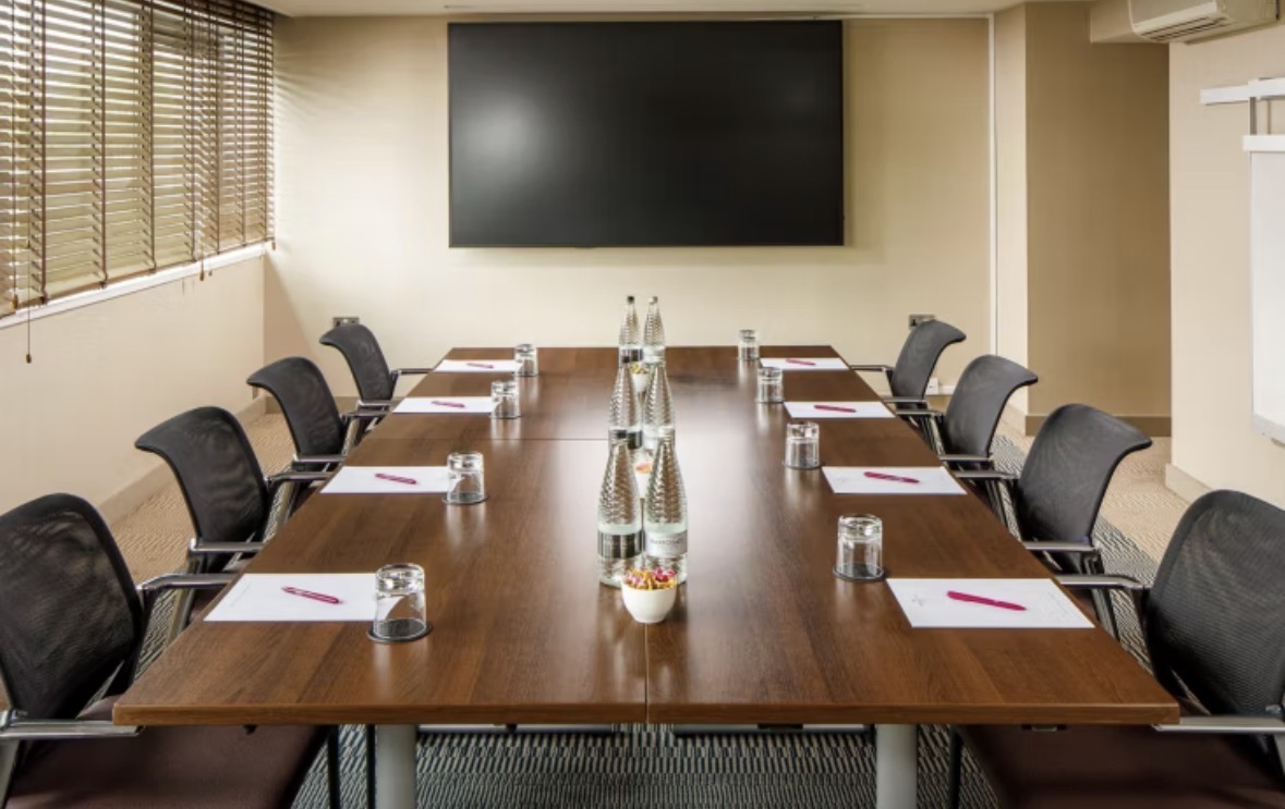 Boardroom 135