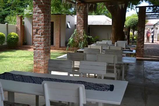 On-Site Coffee Shop & Dining Terrace