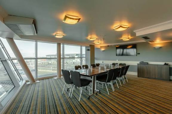 DoubleTree by Hilton Newcastle International Airport 3