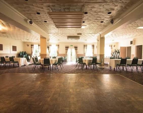 Pinegrove Hotel 4
