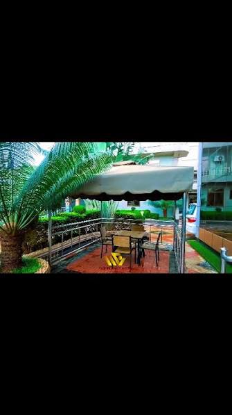 Garden Lawn & Poolside Deck