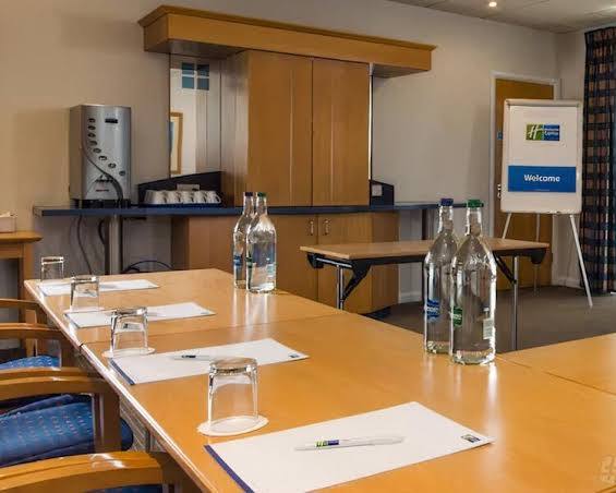 Holiday Inn Express Newcastle Gateshead 3
