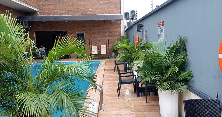 Poolside Bar & Open-Air Grounds (Outdoor / Recreational Venue)