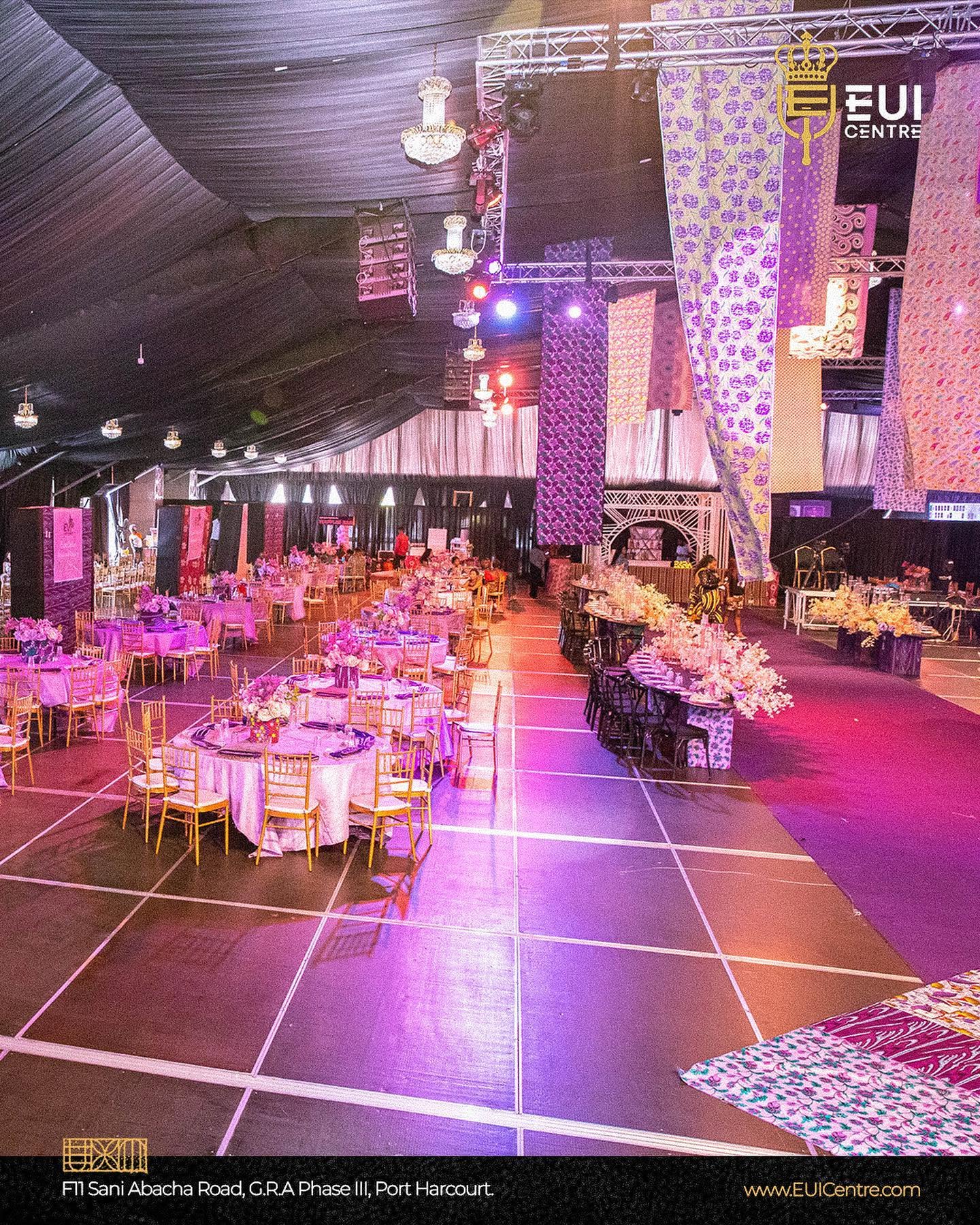 Mini Hall
