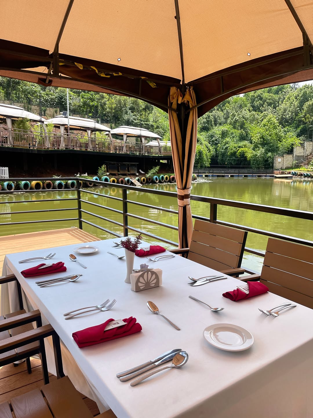 The Floating Dining Deck