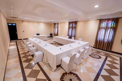 Golden Tulip Stone Town Boutique 5