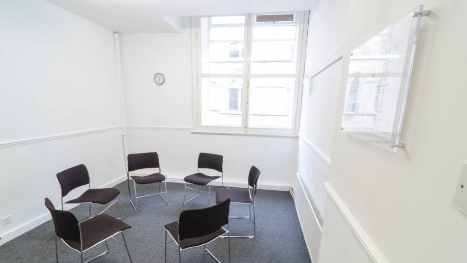 Meeting Room F16