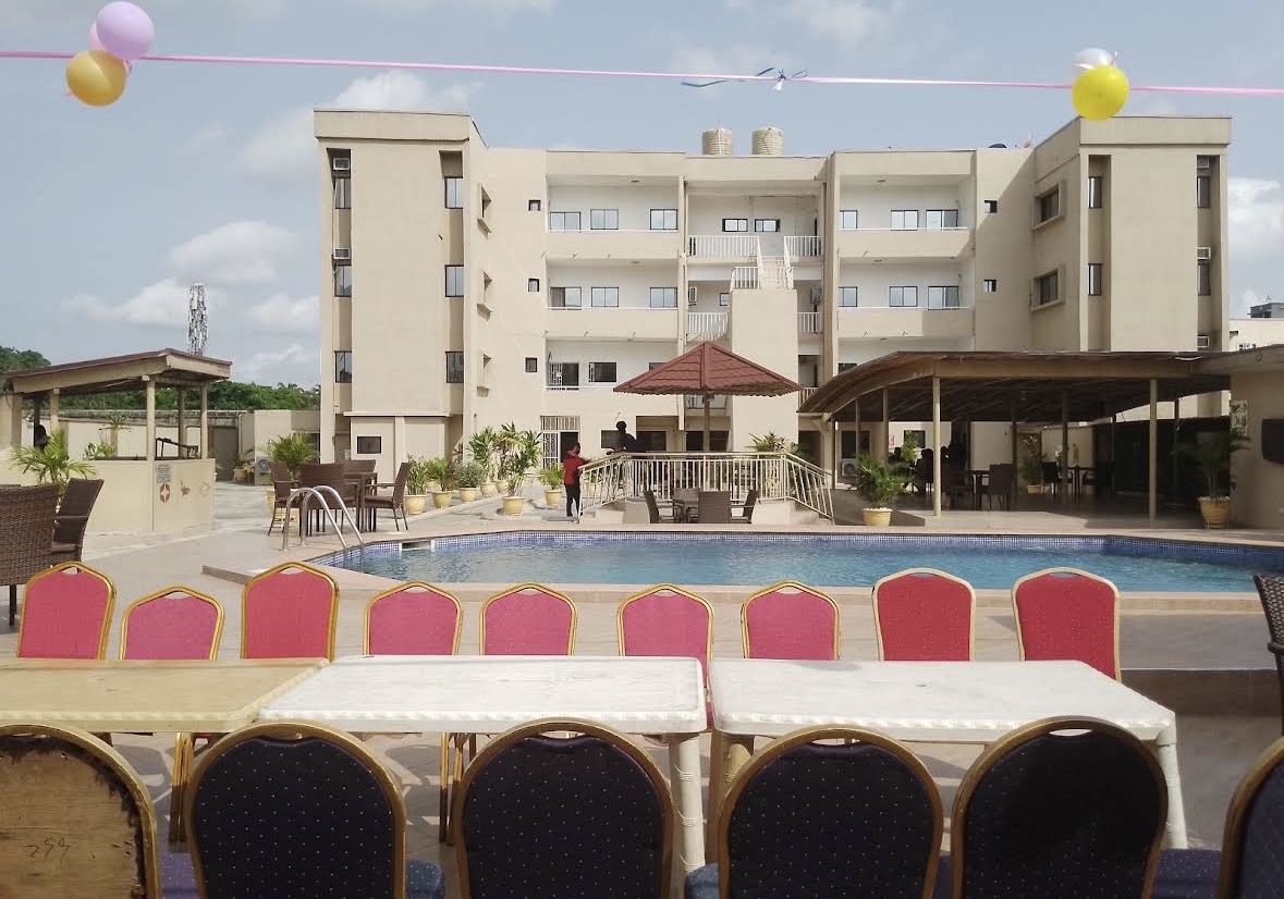 The Poolside Lounge Deck