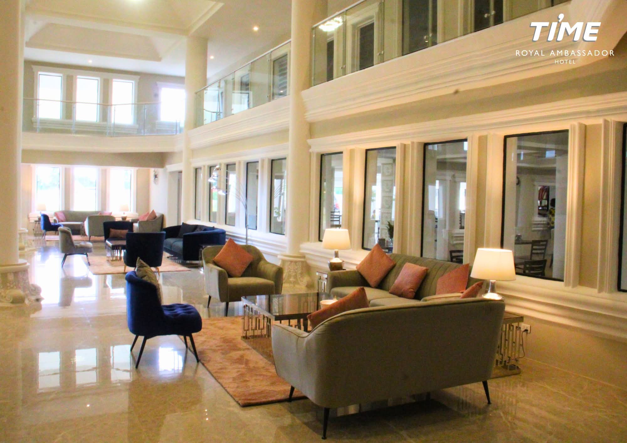 Executive Lounge Meeting Space