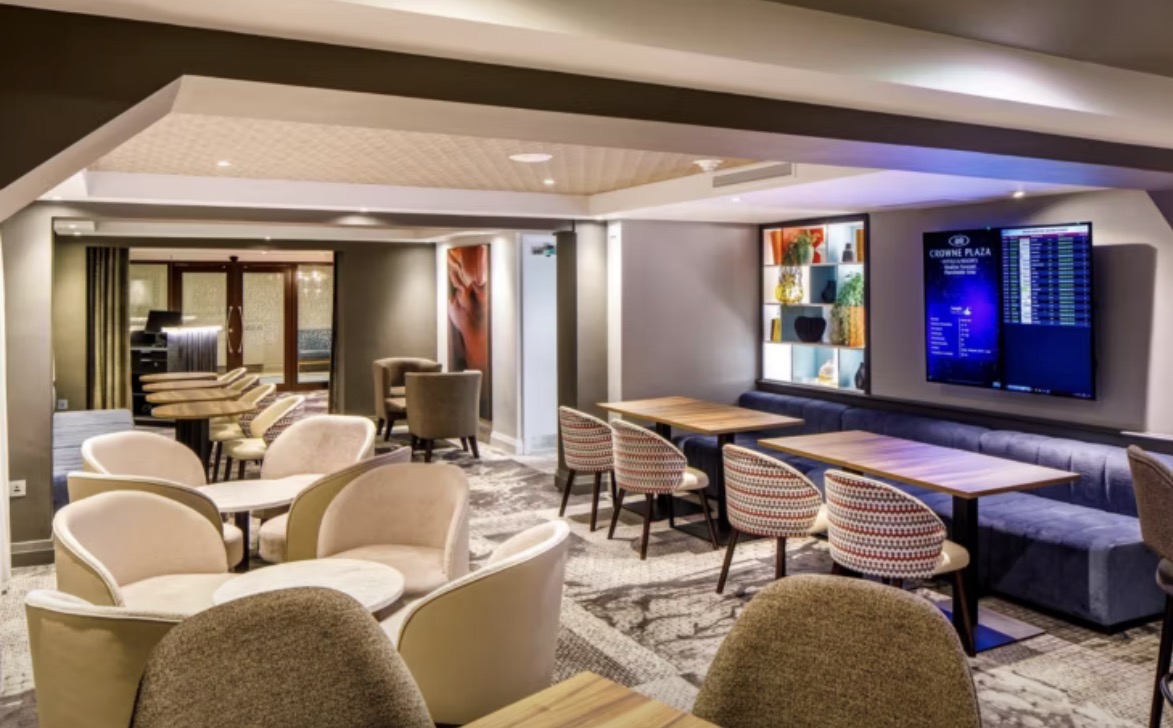 Club Lounge